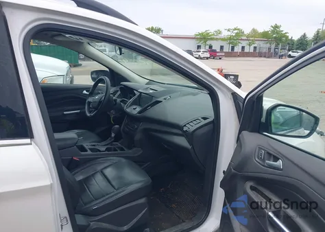 2017 Ford Escape Se из США, поврежденный, VIN 1FMCU9G99HUE31303